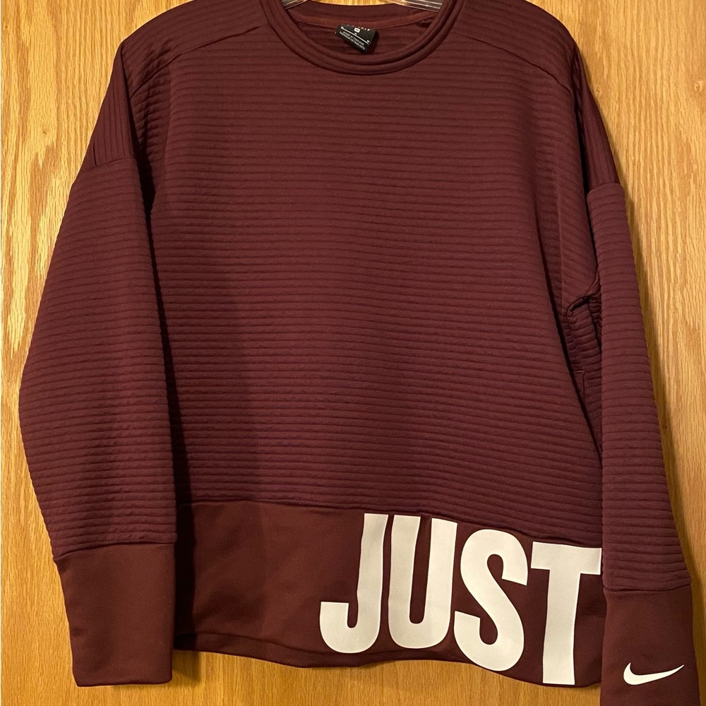 Nike women’s SZ MD sweatshirt crew neck Just Do It maroon pullover with pockets